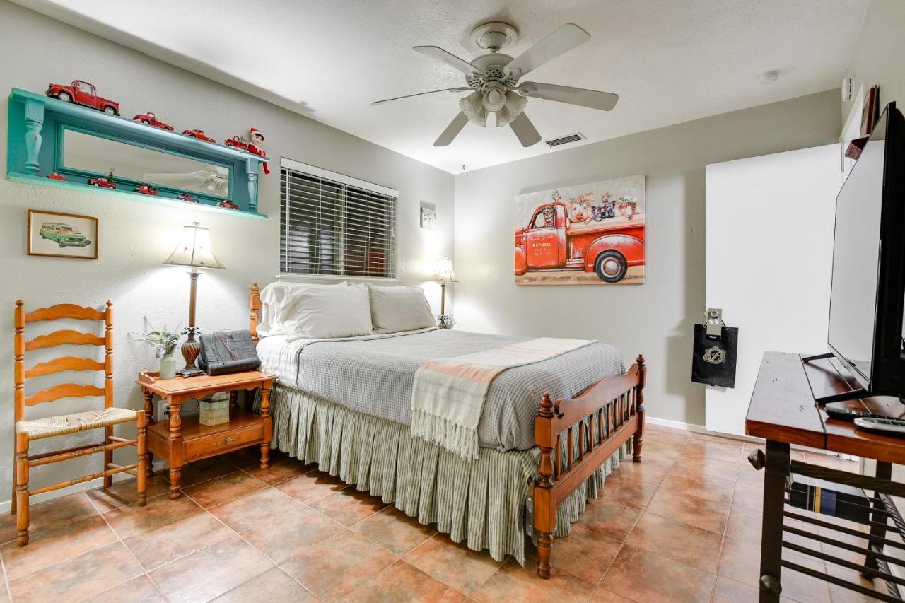 Arlington Home With Patio, Walk To Atandt Stadium! Zewnętrze zdjęcie