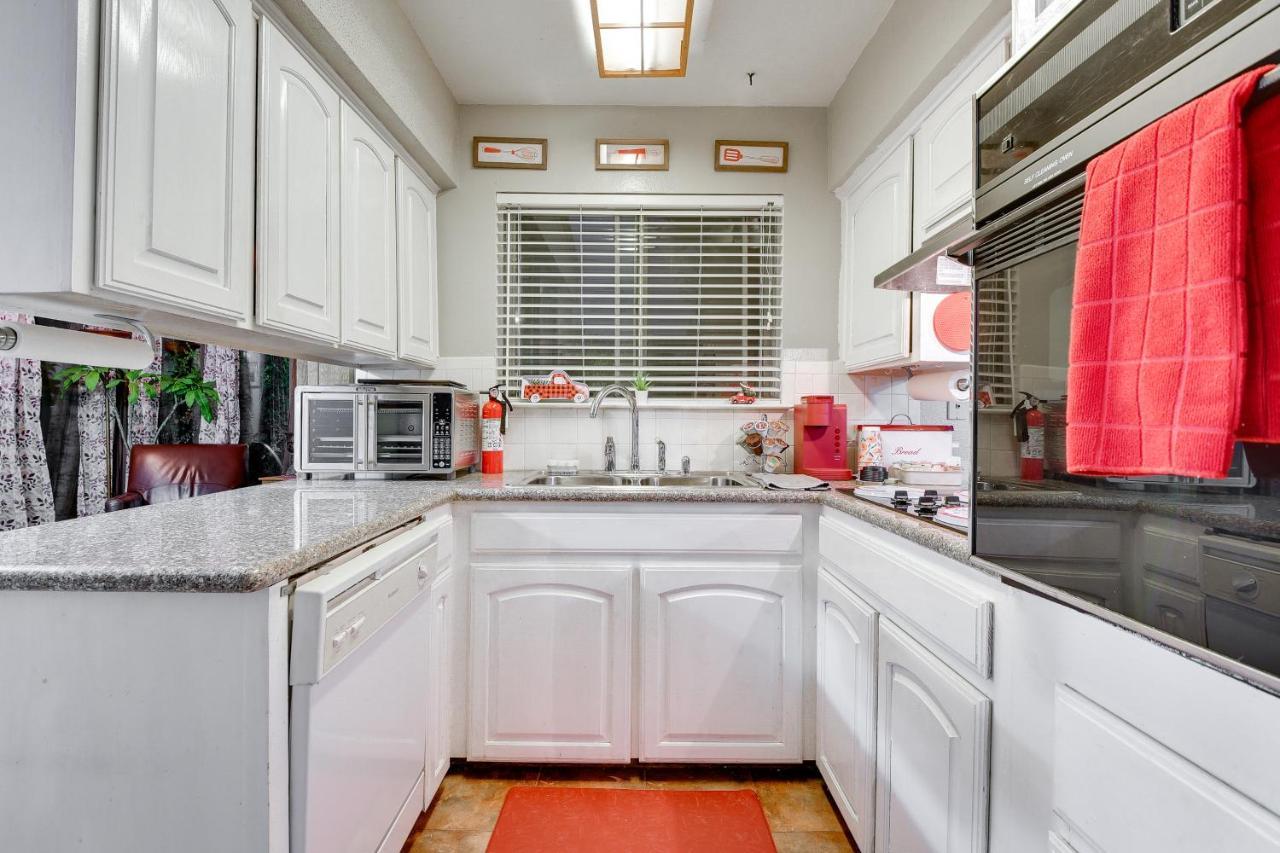 Arlington Home With Patio, Walk To Atandt Stadium! Zewnętrze zdjęcie