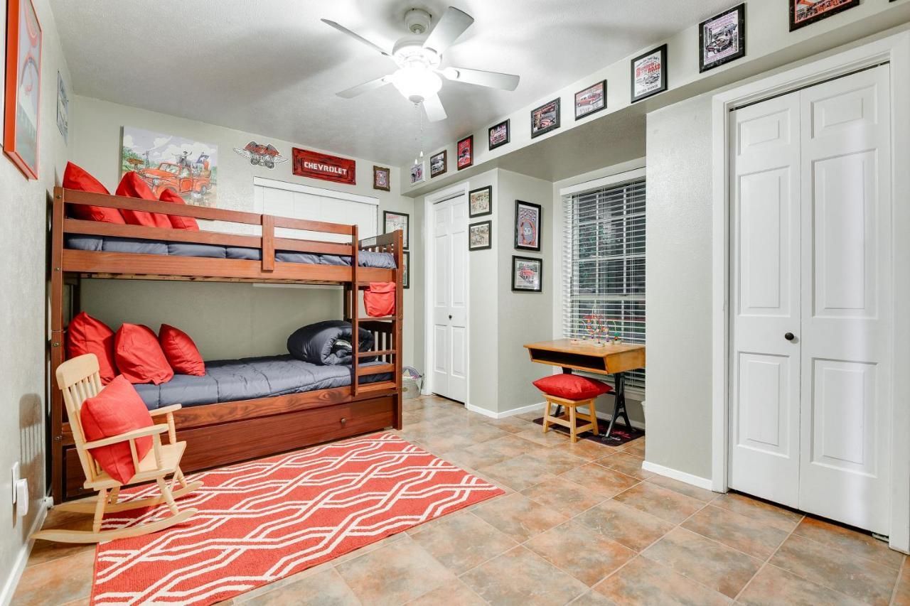 Arlington Home With Patio, Walk To Atandt Stadium! Zewnętrze zdjęcie